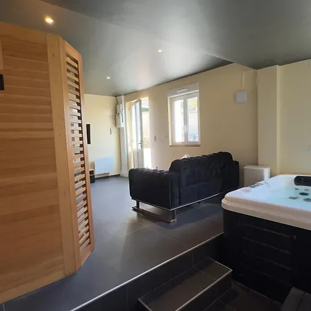 Apartment Magnifique Loveroom Avec Sauna, Et Cinemaroom *